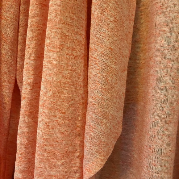 NWOT Beautiful Very Light Sweater - Picture 3 of 4